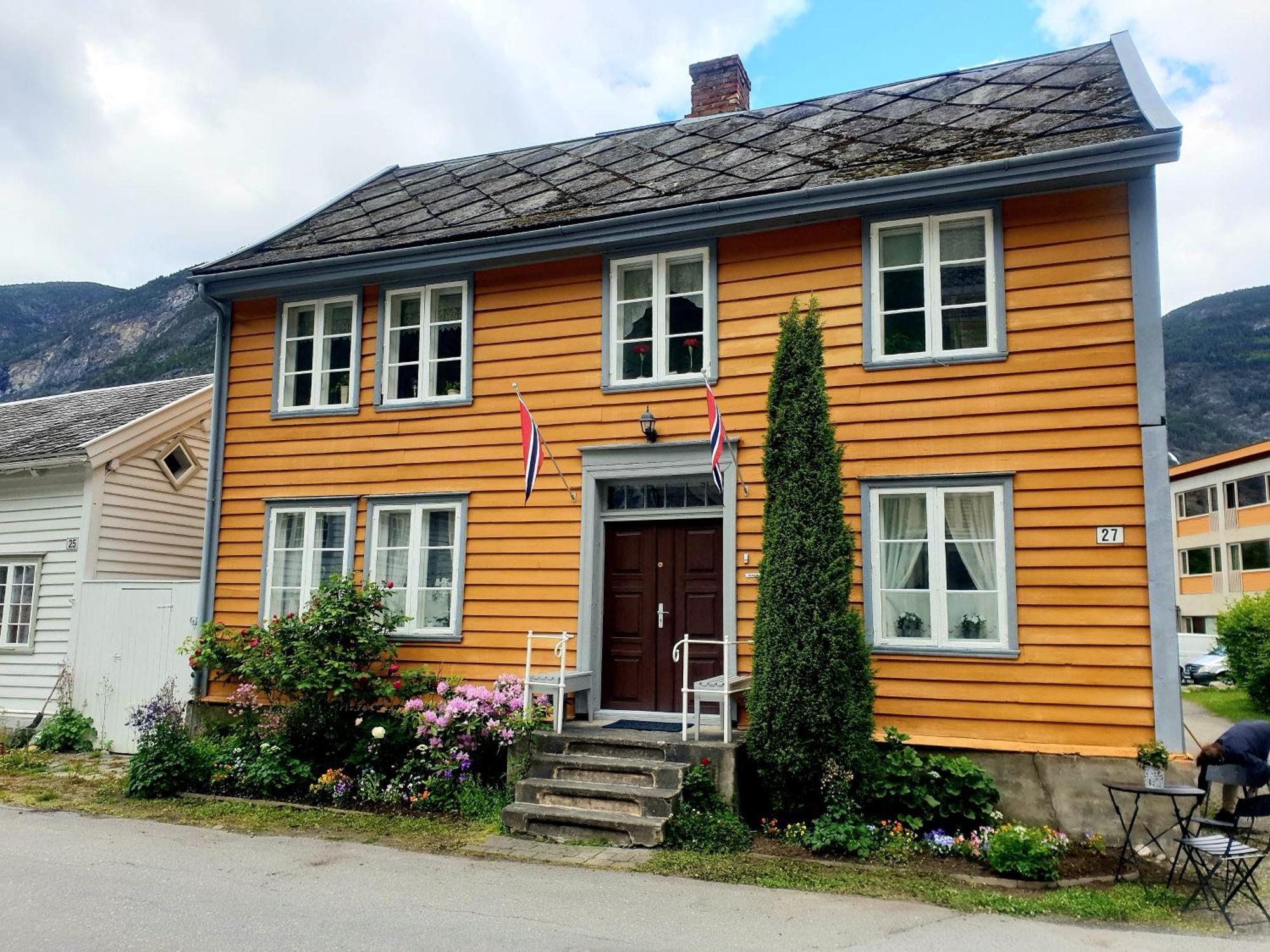 Вілла Kvammehuset Pa Gamle Лердалсьойрі Екстер'єр фото